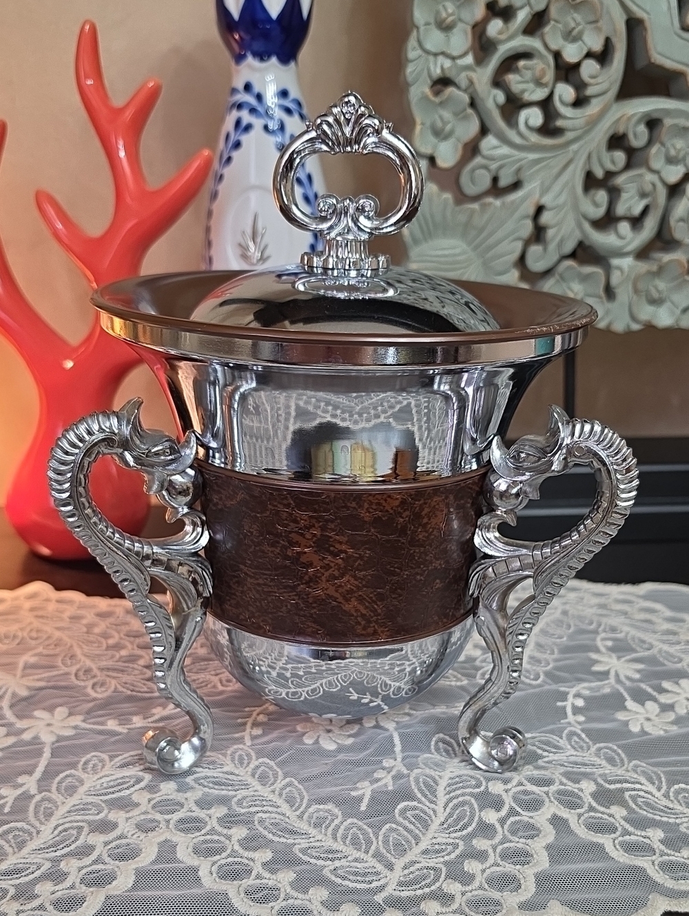 Vtg MCM 1970 Ice bucket featuring distinctive seahorse And Faux Leather Band